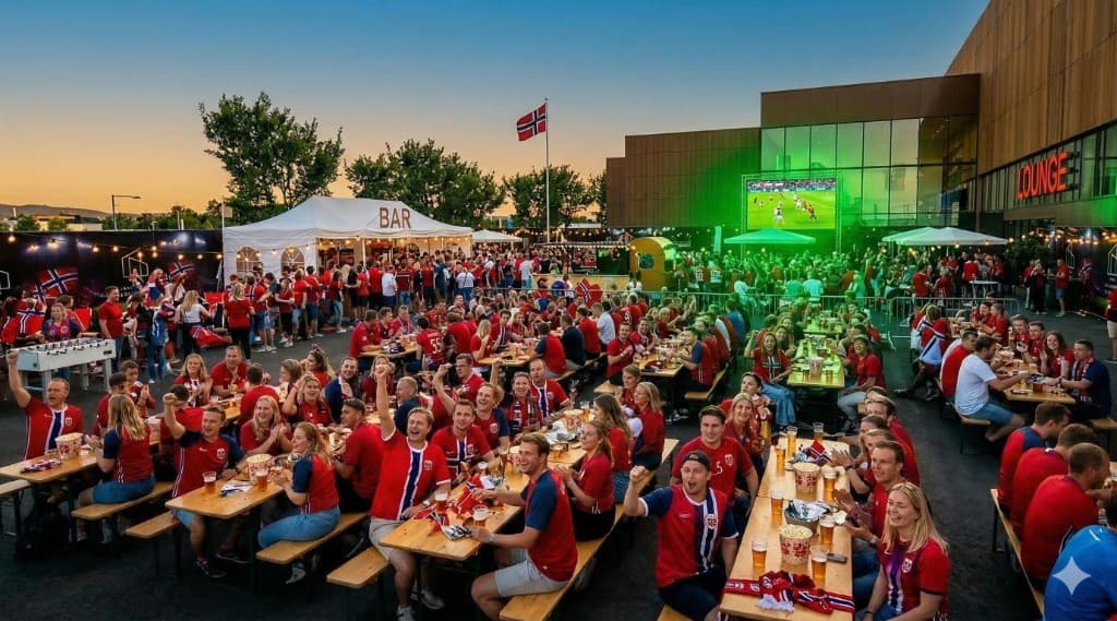 Uteområdet med food trucks, storskjerm og festivalstemning under åpen himmel